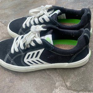 CARIUMA CATIBA PRO SKATE BLACK SUEDE AND CANVAS LOGO SNEAKER